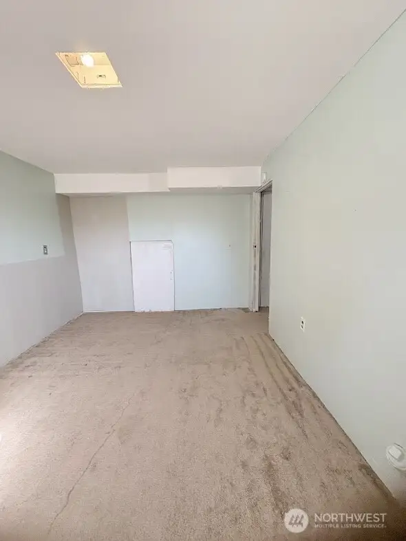 4th Bedroom- Down Stairs