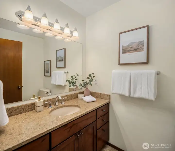 Second upstairs bathroom