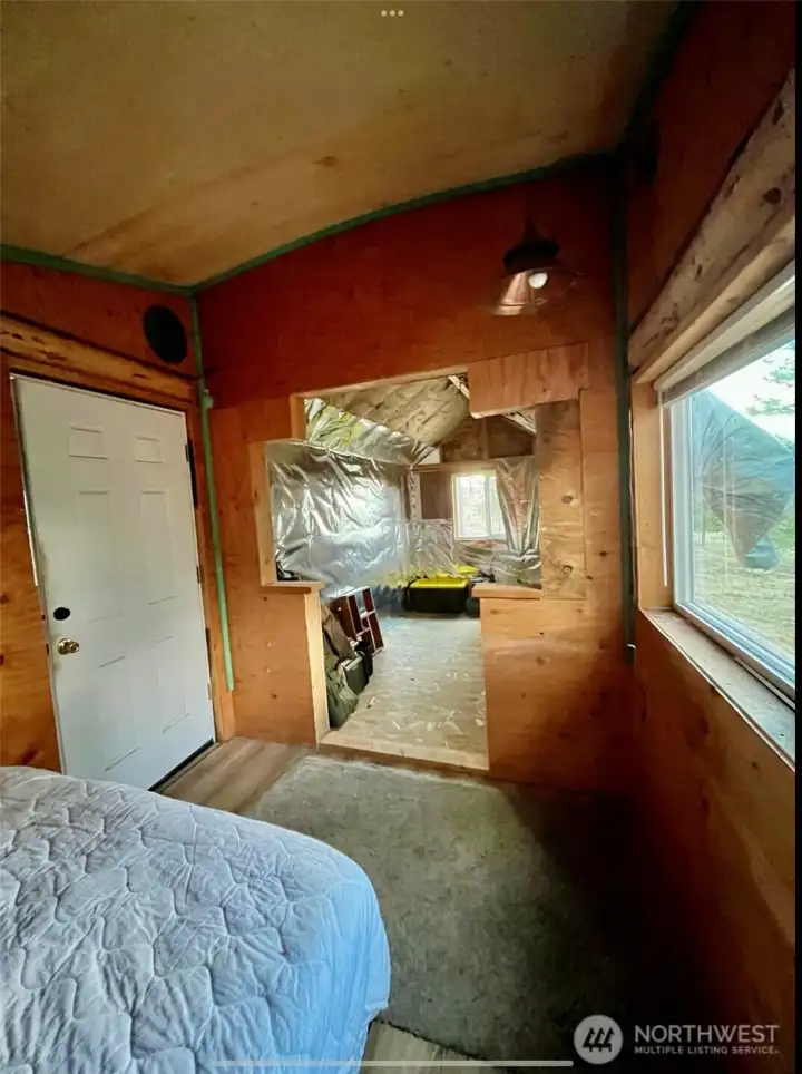 Sleeping area 2nd cabin.