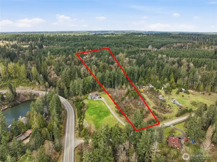 4.25 acres on the east side of the cove featuring a designated buildable area and approximately 3.5 acres on the west side with walking access to the shoreline.
