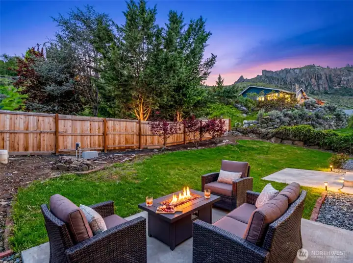 Private backyard with a beautiful Saddlerock View