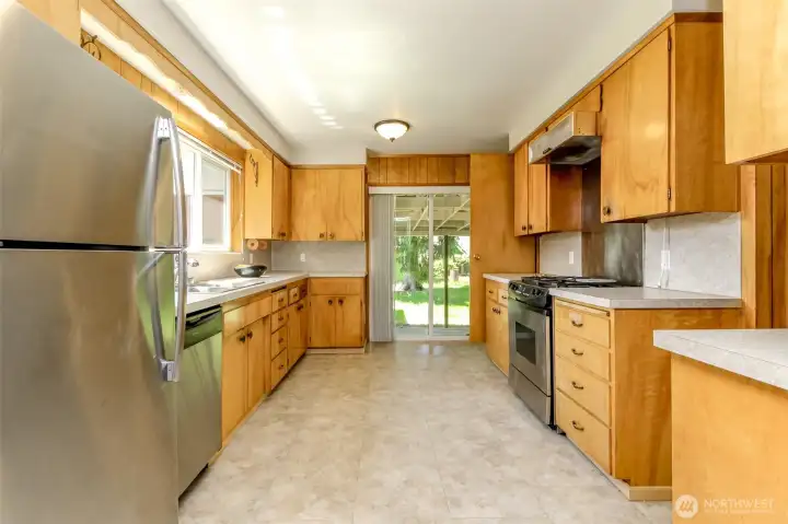 Spacious Kitchen