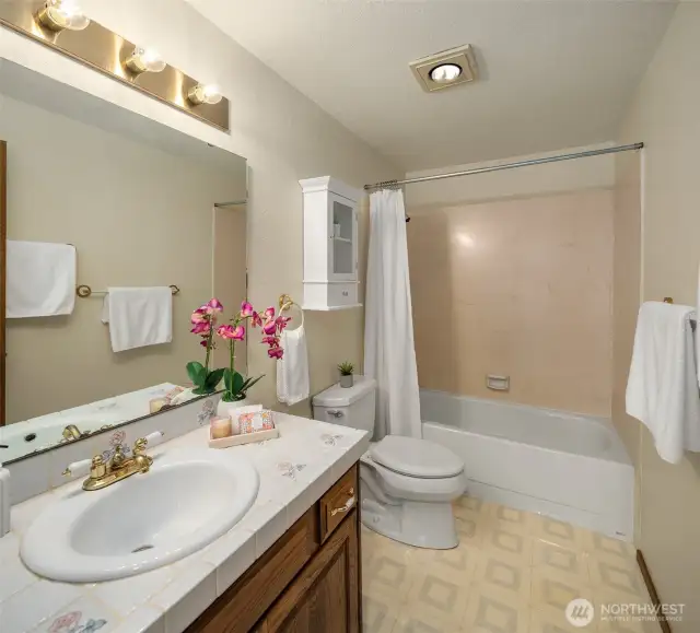 Full Bathroom