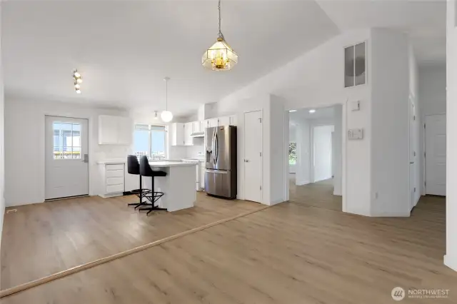 Nice OPEN FLOOR PLAN
