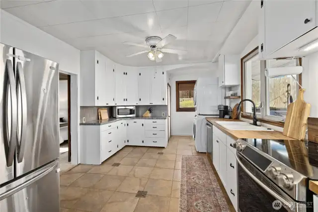 Large kitchen with great counter space.
