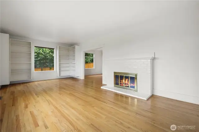 Original oak hardwood floors.