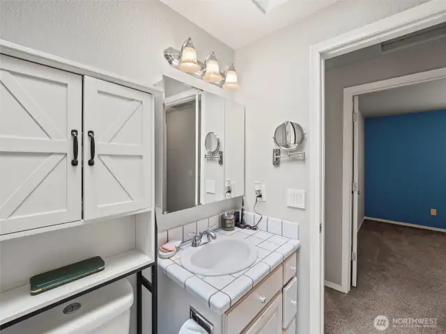 Upstairs full  bath