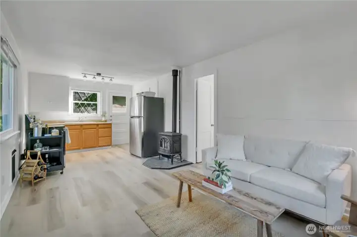 Newly updated Cottage! All new flooring, paint and appliances!