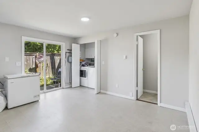 Unit B Dining/Laundry/Half Bath