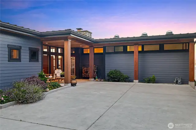 Home designed by Brooks Middleton Architecture Firm.
