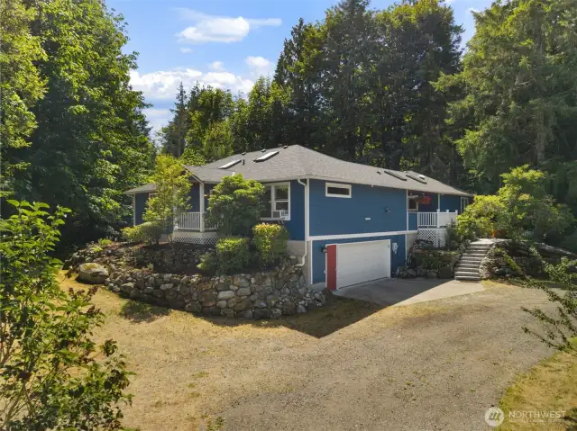 Welcome home to 27300 Garden Gate Ave NE!