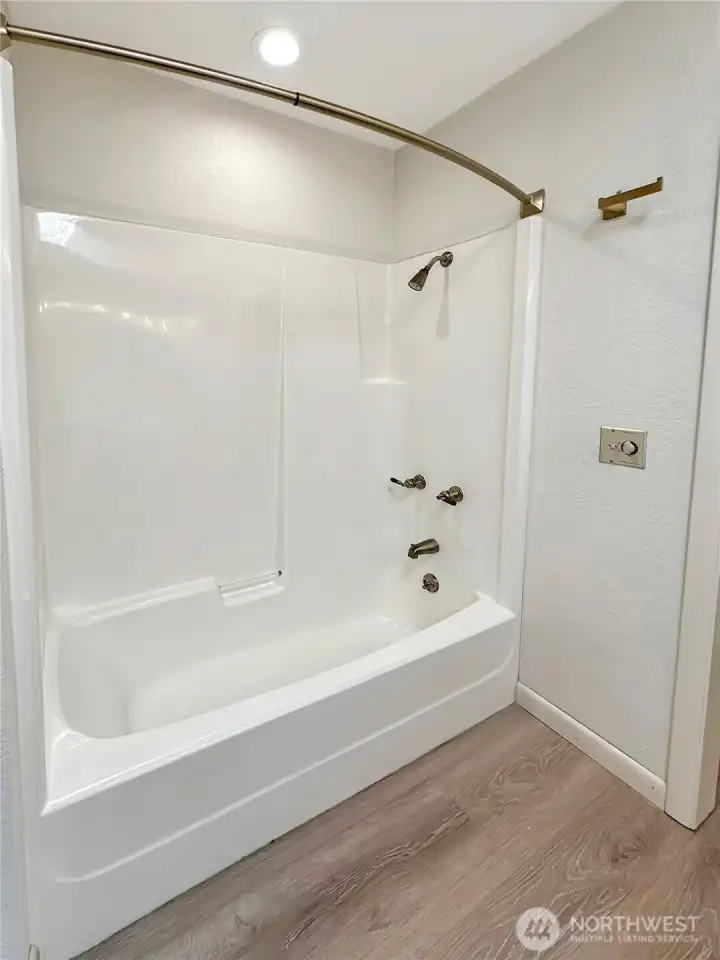 Primary suite bath