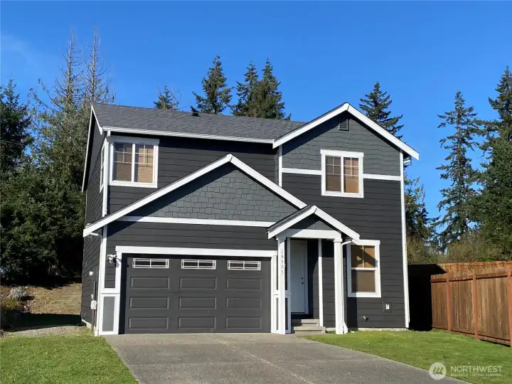 Dr. Horton premier home builder, quality craftmanship, freshly painted and renovated