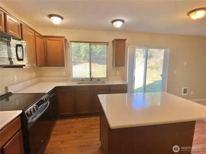 Kitchen with Eating Space