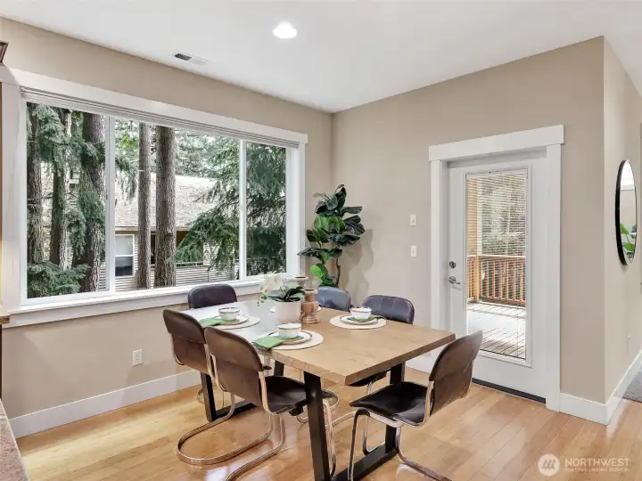 Dining space that is perfect for everyday meals or hosting friends and family