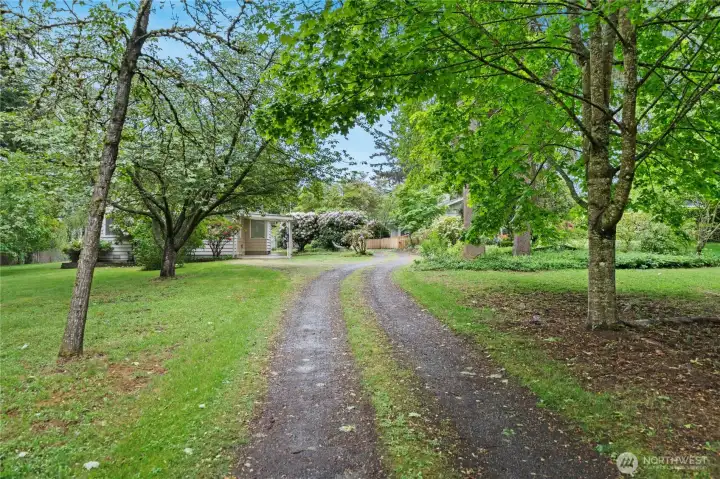 Peaceful entrance coming onto the property.