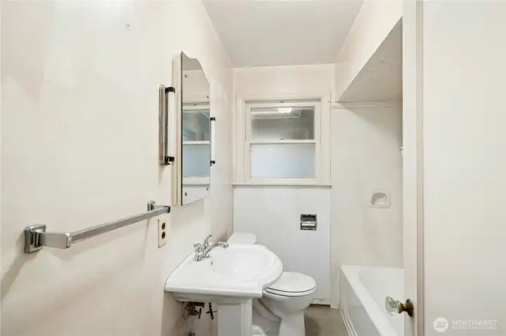 full bathroom.