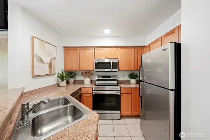Kitchen (Virtually Staged) Kitchen (Virtually Staged)