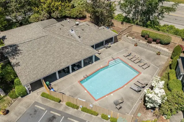 Amenities include cabana, pool, playground, car wash station, hot tub and clubhouse