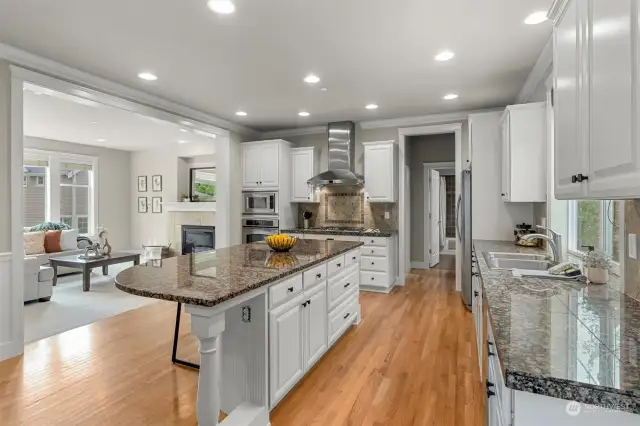 Kitchen Island with Eating Space