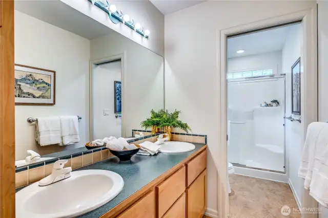 Full bath on upper level.