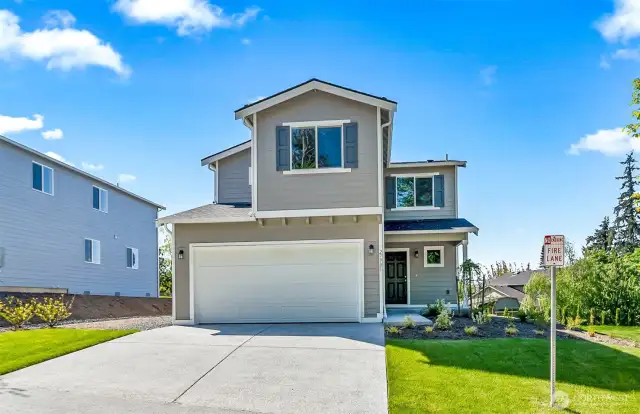 Photographs are for illustrative purposes only. Features, finishes, interior/exterior colors, landscaping and floorplan shown may vary from actual homes built.