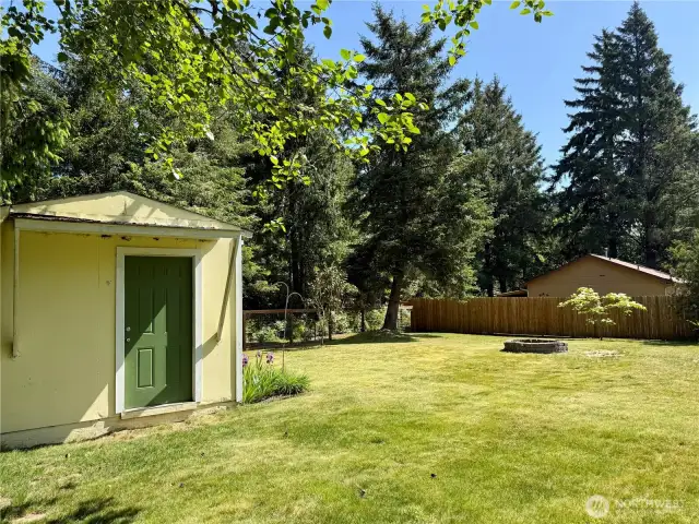 Huge yard!