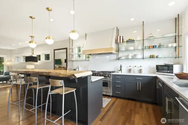 This magazine-worthy kitchen is guaranteed to blow your mind - a high-end refresh added nearly $20k in upgrades to an already incredible space.