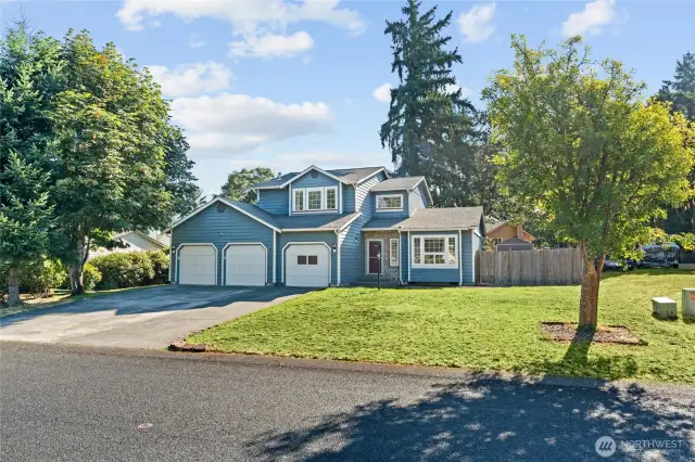 Great curb appeal and plenty of parking for all your guests.
