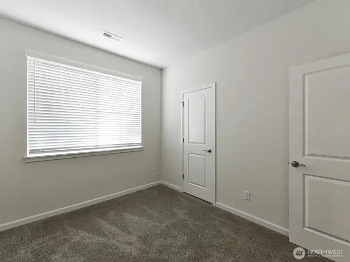 Another picture of the 2nd bedroom.