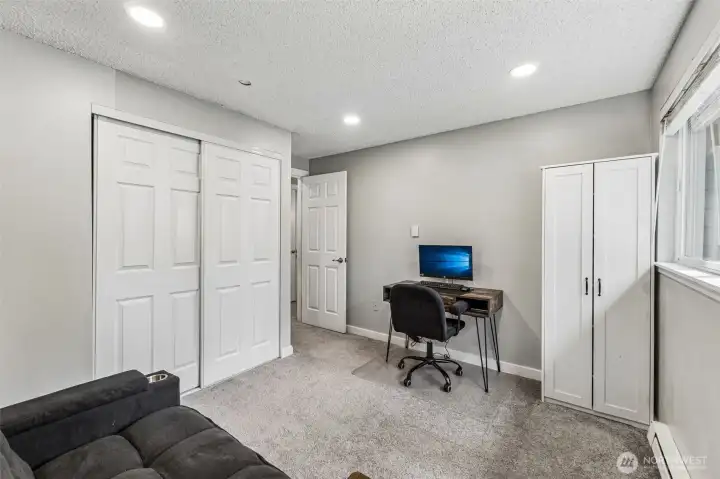 Spacious 2nd bedroon
