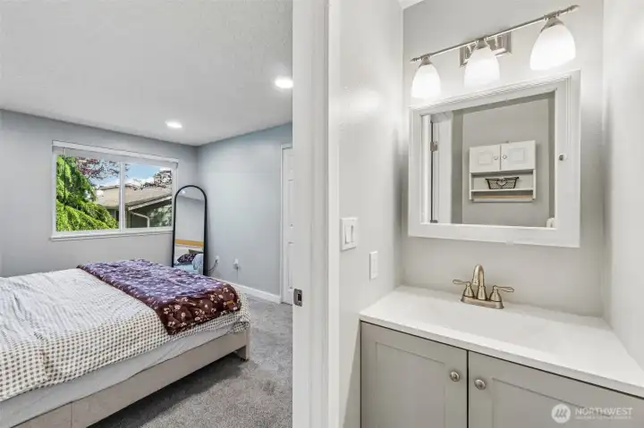 An en suite in this large bedrooom