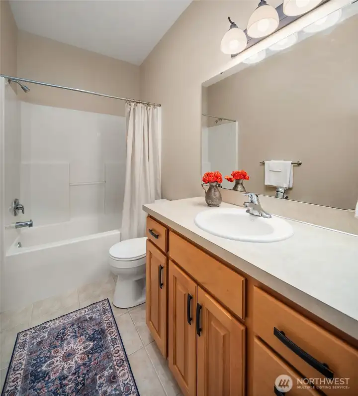 Full Bath, 2