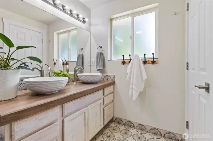 Raised dual sinks