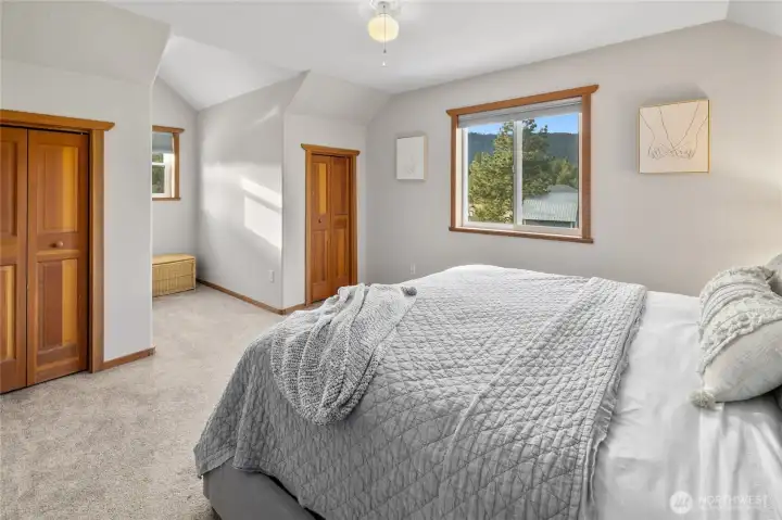 Upstairs guest bedroom.