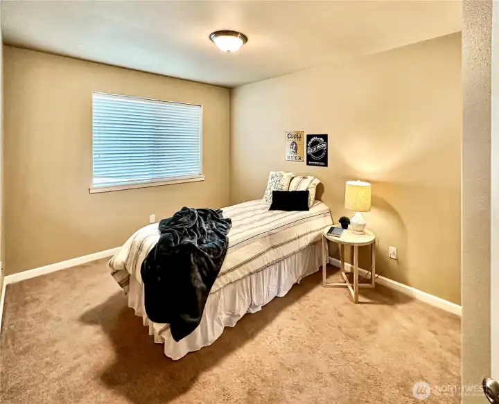 2nd bedroom