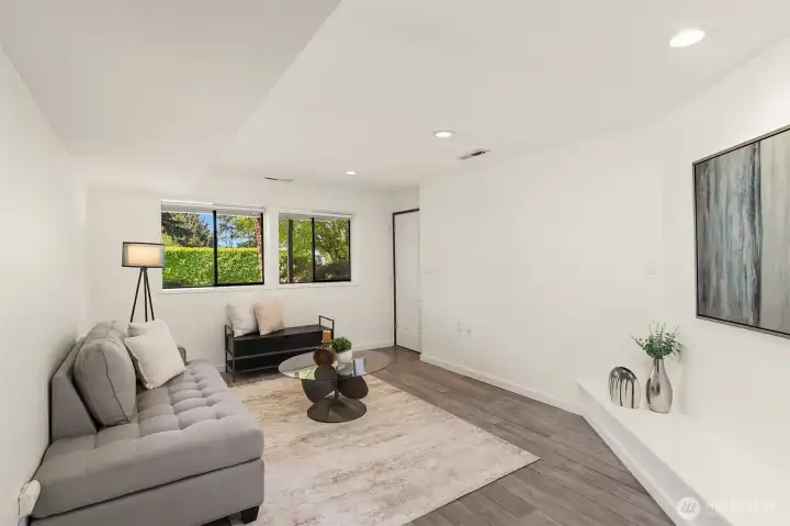 The lower level offers many options - use an extension to the home, or as an independent unit, ideal for guests, multi generational living or secondary income