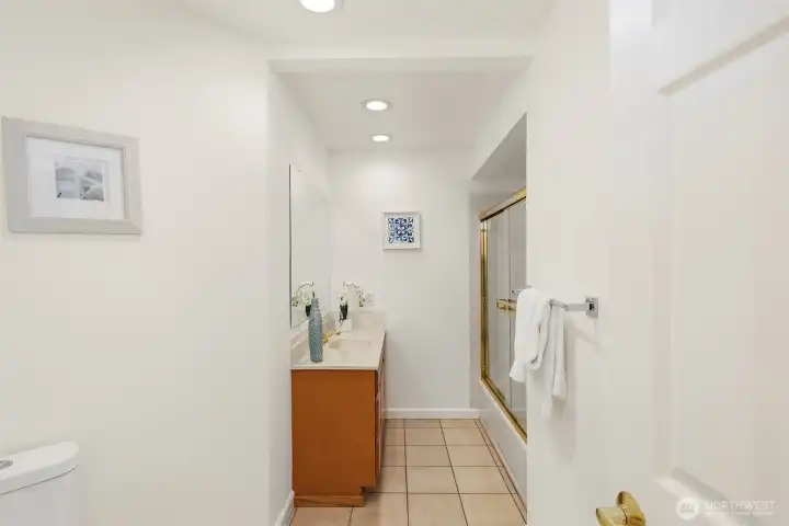 Full bathroom on the main floor