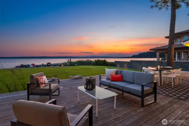 Ample room for entertaining on the shores of the Sound.