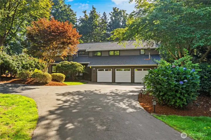 4 Car Garage