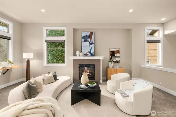 Striking gas fireplace