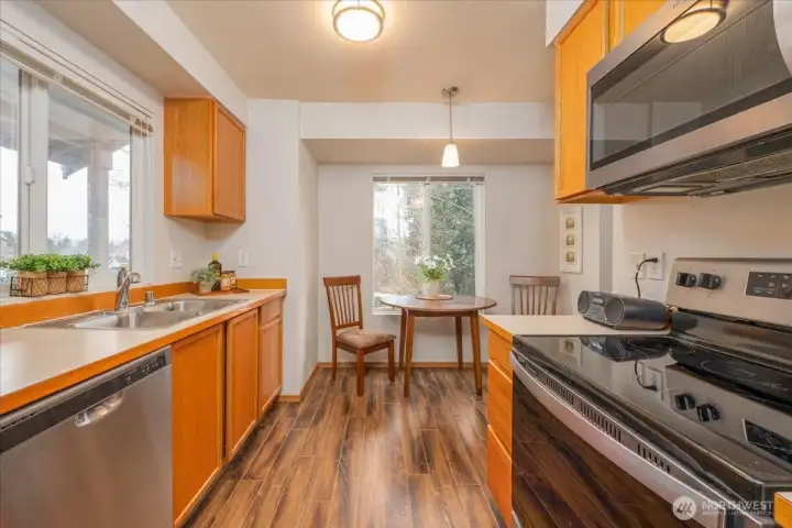 Room to cook and bake!