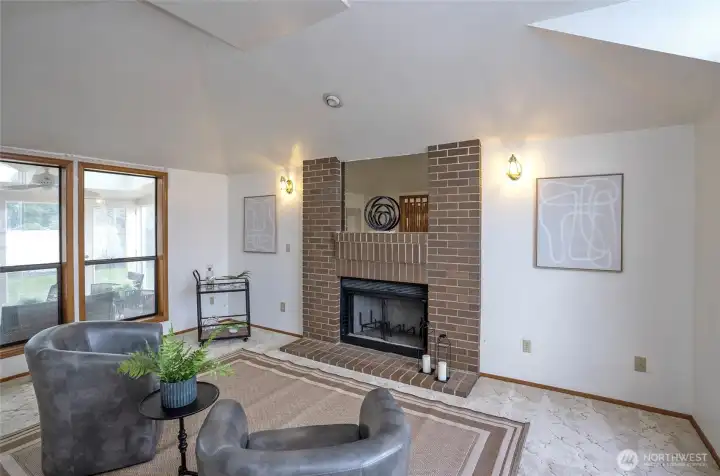 Large room with alot of possibilities