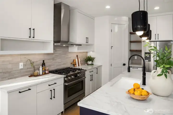 Photo of 13127, featuring similar floor plan and finishes