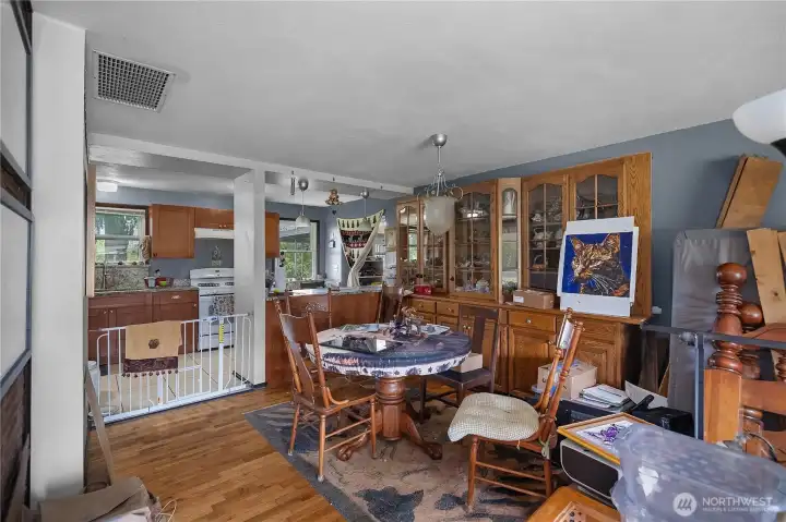 Dining area between front room and kitchen
