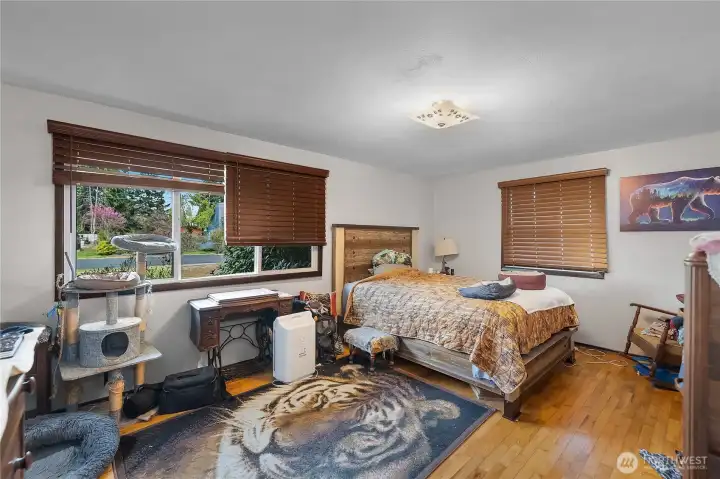 spacious primary bed