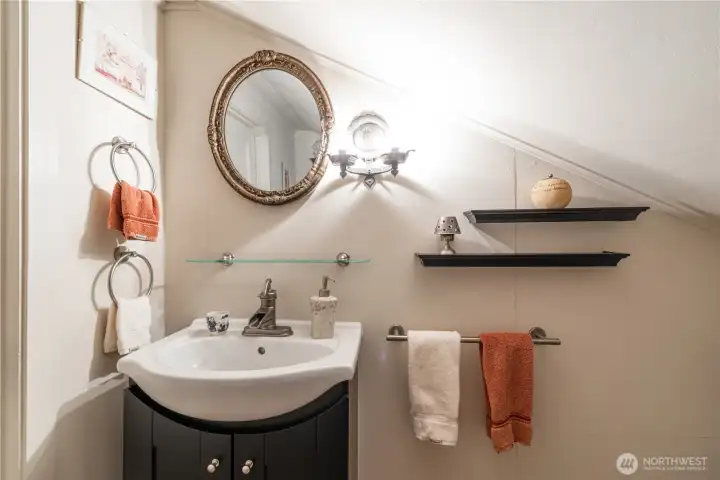 Upper level bathroom