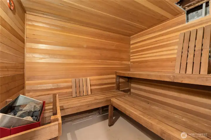 Sauna off Down (ADU) Bath