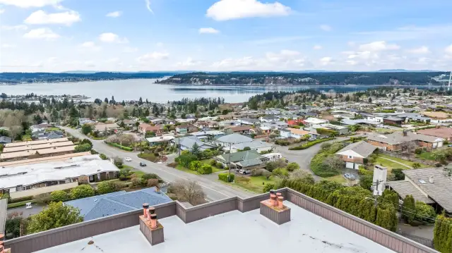 This is more than just a condo—it’s a retreat where every day begins and ends with breathtaking views.