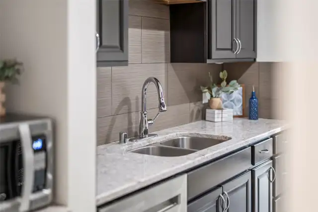 Stunning chrome sink fixture that adds a touch of elegance and modern flair.